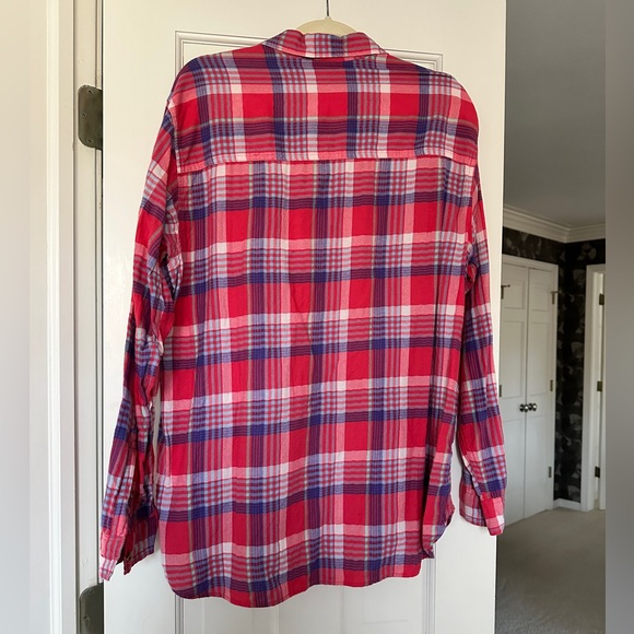 Abercrombie & Fitch Red and Blue Plaid Button Down Shirt With Size XL - Picture 2 of 6